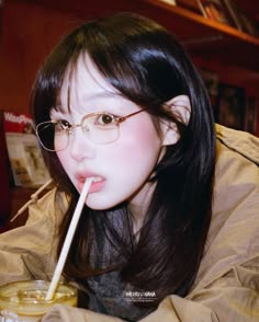 Asian Glasses, Bangs And Glasses, Girls With Glasses, Aesthetic Makeup, Ulzzang Girl, Makeup Inspo