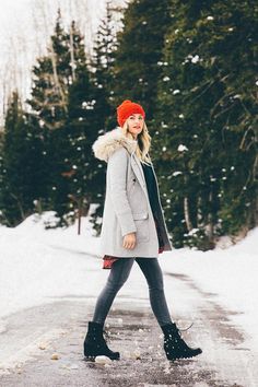 Tuque City Winter Outfit, Cute Winter Coats, Pijamas Women, Holiday Dresses Women, Deer Valley