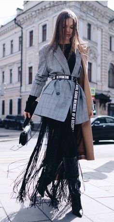 Popular Fall Outfits, Cut Out Boots, Street Style Fall Outfits, Fashion Blogger Style, Beltane, Looks Street Style, Fashion Weeks, Street Style Inspiration, Fall Street Style