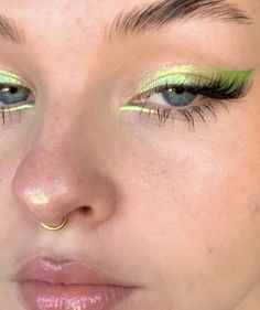 Green Eye Makeup, Green Eye, Edgy Makeup