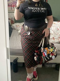 literally got dressed snd immediately went back to bed i hate being chronically ill 🤩 Summer Goth Outfits, Outfits Gorditas, Plus Size Inspiration, Back To Bed, Punk Looks, Save Outfits, Wardrobe Outfits, Curvy Girl Fashion