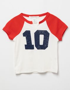 Tanks & Graphic Tees for Girls - All Styles | Tillys Cute Baseball Shirts For Women, Cute Clothes Preppy, Y2k Besties, Back To School Tops, Preppy Shirts, Cutest Clothes, Back To School Clothes