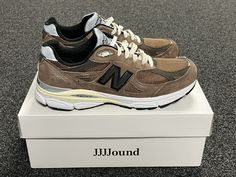 Worn lightly Ships fast Jjjjound New Balance, Brands Outlet, New Balance, Made In Usa, Athletic Shoes, Men's Shoes, Shoe Accessories, Mens Accessories, Size 10