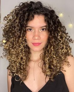 Permed Hair, Medium Curls, Short Curls, Curly Girl Method, Permed Hairstyles, Natural Beauty Tips, Hair Life, Curly Hair Cuts