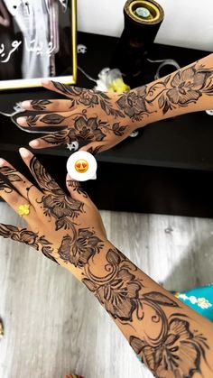 #henna #hennainspiration #khaleeji #blackhenna Khaliji Henna Design, Full Sleeve Henna, Khaleeji Henna Designs, Chest Henna, African Henna, Khaleeji Henna, Henna Sleeve, Feet Henna, Henna Designs Back