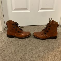 This Nice Pair Of John Fluevog Chestnut Leather Lace Up Granny Beleive Boots Comes To You In A Size 4. As You Can See From The Pictures Nice Boots. Very Little Wear On These Heels. Cool John Fluevog Style Brown Boots With Front Lace-up Fastening And Round Toe, Brown Ankle Boot Lace-up Boots For Derby, Brown Ankle Lace-up Boots For Derby, John Fluevog Boots, Nice Boots, John Fluevog Shoes, Granny Boots, Fluevog Shoes, John Fluevog