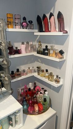 How To Organize Your Perfumes, Mini Perfume Collection Aesthetic, Perfume And Body Spray Organization, Perfume Closet Shelves, Perfume Organization Wall, Mini Perfume Collection Display, Perfume Display Ideas Bedrooms, Perfume Set Up