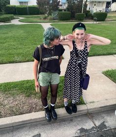 Petite Goth Outfits, Summer Outfits Punk, Punk Summer, Summer Punk Outfits, New Wave Outfits, Riot Grrl Fashion, Punk Outfits Aesthetic, Punk Summer Outfits, Summer Punk