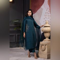 Colour: Teal Outfit Fabric: Semi Pure Raw Silk Dupatta Fabric: Organza Teal Trousers, Women Kurta Set, Teal Outfit, Teal Outfits, Designer Outfit, Women Kurta, Pearl Design, Organza Dupatta, Henna Mehndi