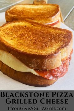 grilled cheese with pepperoni Blackstone Grill Cheese, Blackstone Sandwich Ideas, Sandwiches On Blackstone, Simple Blackstone Grill Recipes, Dessert On The Blackstone, Black Stone Lunch Ideas, Summer Blackstone Recipes