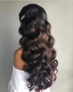 30 Gorgeous Bridal Hairstyles For Summer 2021 Weddings Curls For Long Hair, Prom Hairstyles For Long Hair, Bridal Hairstyles, Hair Braids, Long Wavy Hair, Prom Hairstyles, Summer Weddings