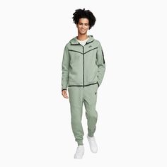 nike-mens-sportswear-tech-fleece-outfit-cu4489-532-cu4495-532 Nike Tech Fleece Hoodie, Tech Fleece Hoodie, Nike Tracksuit, Adidas Tracksuit, Nike Tech Fleece, Nike Tech, Tech Fleece, Fleece Joggers, Shorts With Tights