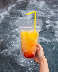 Adult drink pouch, Vodka drink pouch, Adult Capri Sun, DIY Capri Sun, Pouch Cocktail, Pouch Drink, Sunrise Cocktail Pouch Cocktails, Drink Pouches, Summer Vodka Drinks, Pineapple Vodka, Beach Drinks, Vodka Cocktails Recipes, Healthy Food Inspiration