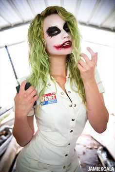 50+ Sexy but Scary Halloween Makeup Ideas 2019 Halloween Kostüm Joker, Joker The Dark Knight, Halloween Costumes Women Scary, Pelottava Halloween, Koala Art, Joker Halloween Costume, Knight Cosplay, Makeup Zombie