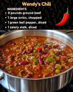 Wendys Chilli, Mini Crockpot Recipes, Wendys Chili Recipe, Quick Soup Recipes, Heavenly Recipes, Gordon Ramsay Recipe, Quick Soup, Brown Recipe