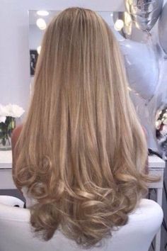 Curled Ends, Blonde Hair Inspiration, Long Blonde, Hair Curly, Long Blonde Hair, Hair Inspo Color, Curled Hairstyles