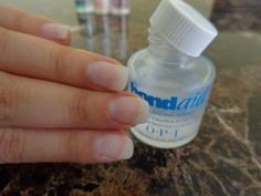 Salons don’t want you to know their tricks and hacks for long lasting manicures. I’m a nail tech who is excited to share one of my best beauty hacks with you...how to keep your nail polish from chipping! If you apply these simple tips you’ll learn how fun and easy it is to diy your nails at home and get longer lasting polish. I promise it works (for toes too)! This is one of those awesome tutorials that every girl needs in her life. Stop by and see my ideas for yourself…no doubt it’ll be life... At Home Salon Ideas, Chip Nails, No Chip Manicure, No Chip Nails, Nail Problems, French Manicure Designs, Manicure Designs, Manicure Tips, Nail Care Tips