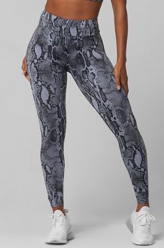 Grounded Regular Legging Perfect Leggings, Gym Fits, Hidden Pocket, V Cut, V Cuts, Second Skin, Printed Leggings, The Details, Soft Fabric