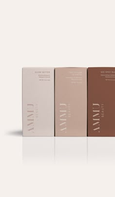 Packaging design for face mask beauty brand, visual brand identity design Face Mask Beauty, Branding Design Ideas, Minimal Skincare, Packaging Design Ideas, Skincare Logo