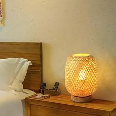 "small 6'' Rustic Bamboo table lamp bamboo floor lamp bamboo lantern bamboo light" Boho Bedside Lamp, Small Nightstand Lamps, Rattan Lamp Shade, Modern Bohemian Style, Bedside Reading Lamps, Lantern Table Lamp, Bamboo Lantern, Stile Boho Chic, Rustic Table Lamps