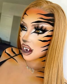 Godzilla Makeup, Animal Makeup Halloween, Baddie Halloween Makeup, Tiger Makeup Women, Makeup Horor, Lioness Face, Baddie Halloween, Cheetah Makeup, Tiger Makeup