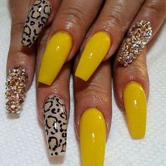 Yellow Nail, Glam Nails, Get Nails, Hot Nails, Unique Nails, Coffin Nails Designs, Beautiful Nail Art, Bling Nails, Fancy Nails