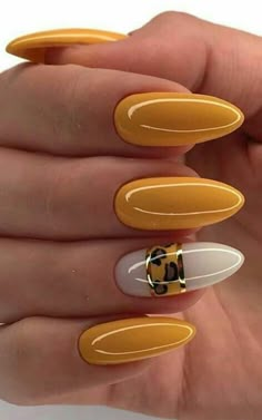 Yellow Nail Art, Fall Gel Nails, Her Nails, Makijaż Smokey Eye, Animal Print Nails, Yellow Nails, Luxury Nails, Classy Nails, Pretty Acrylic Nails