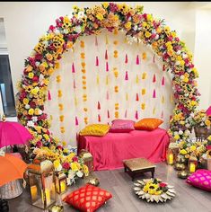 Jaymala Stage For Wedding, Stage For Wedding, Mehandi Decor, Ganpati Decor, Small Wedding Decor, Mehendi Decor Ideas, Marriage Function, Haldi Decor, Mehendi Decor