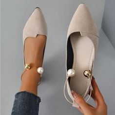 Flat Classy Shoes, Formal Flats For Women, Party Shoes Women Flat, Fancy Flats For Women, Flat Dress Shoes For Women Wedding, Classic Flats For Women, Dressy Shoes Not Heels, Professional Heels Women, Women’s Flat Shoes