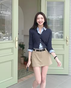 Douyin Fashion, January 15, Korea Fashion, Kpop Fashion Outfits, 가을 패션, Inspired Outfits, Fashion Design Clothes