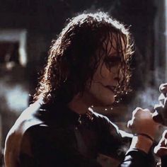 The Crow / Eric Draven/The Crow played by Brandon Lee 1994 #ericdraven #thecrow / movie / film / icon / icons / pfp / pfps Crow Icon, Eric Draven The Crow, The Crow Eric Draven, The Crow 1994, Eric Draven, Caw Caw, Film Icon, Brandon Lee, Donnie Darko