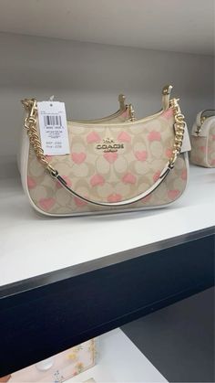 Heart Coach Purse, Coach Teri Shoulder Bag Aesthetic, Coach Heart Bag, Coach Bags Pink, Pink Coach Bag, Expensive Bag, My Style Bags, Hearts Valentines, Handbag Essentials