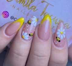 Bee Nails, Unghie Nail Art, Daisy Nails, Almond Acrylic Nails, Long Acrylic, Nail Forms, Yellow Nails, Chic Nails, Fancy Nails