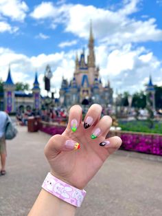 nailart disney nails disneyworld orlando gelnails nails disneyinspo disneyaesthetic disneyworld inspo disney magic kingdom Moana Nails Disney, Disney Nails Aesthetic, Disney Castle Nails, Aesthetic Disney Nails, Orlando Nails, Tangled Nails, Disney World Nails, Dance Nails, Disney Princess Nails