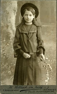 onceuponatown:  “  Portrait of a girl - Germany - c.1905  Studio: H.Wittrock, sen. Nachf. (C.Koblischek) - Hamburg  ” A Town, Historical Pictures