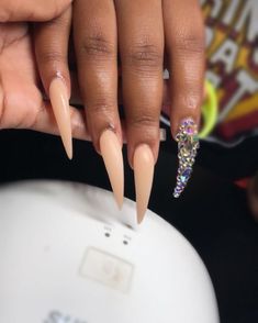 Nails Long Acrylic, Stiletto Nail Designs, Nails After Acrylics, Nail Designs Bling, Neon Acrylic Nails, Long Stiletto Nails, Colored Acrylic Nails, Nails Long