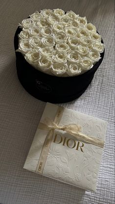 Dior Gift Aesthetic, Dior Things, Dior Core, Miss Dior Aesthetic, Kristina Core, Dior Vibes, Dior Aesthetic Wallpaper, Rich Core, Money Wallpapers