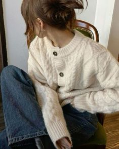 Knit Cardigan Outfit, Adrette Outfits, Sweater And Jeans, Uni Outfits, Autumn Fits, Cardigan Outfits, Autumn Outfits, 가을 패션, Outfit Inspo Fall