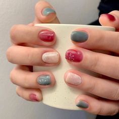 Pre Christmas Nails, Korean Christmas Nails, Cute Holiday Nails, Nail Art Trendy, Korean Christmas, Simple Christmas Nails, Inner Conch, Multicolored Nails, Hello Nails