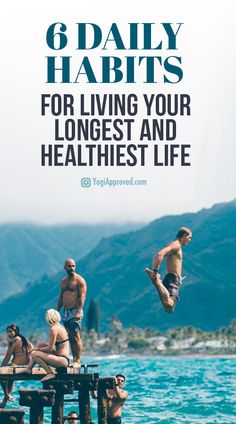 Want to know how to live longer? Everyone wants the answer to that question. A long and healthy life begins with these six daily habits - start today! How To Live Longer, Loose Belly, Gloves Motorcycle, Health Habits, Cycling Gloves, Motorcycle Gloves, Life Tips, Daily Habits, Start Today