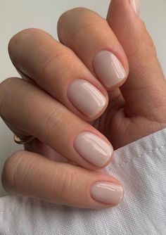 Neutral Nail Designs, Short Gel Nails, Colorful Nail, Simple Gel Nails, Minimal Nails, Basic Nails, Casual Nails, Colorful Nail Designs