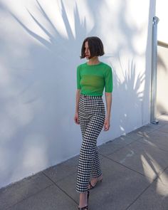 Gingham Trend, Checkered Pants, Look Retro, Oversized Pullover, Green Shirt, Looks Style, Style Chic