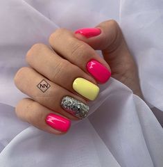 Nails Art Tutorial, Summer Nails 2023, Feather Nails, Summer Nail Designs, Easy Nails, Cute Nail, Nails 2023, Get Nails