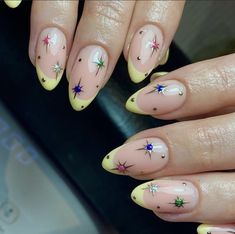 Starburst Nail Design, Starry Nail Designs, Starburst Nails, Nails With Jewels, Jeweled Nails, Set Nails, Nails Yellow, Magic Nails, Vintage Nails