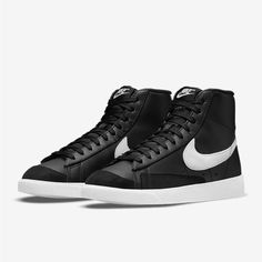 Nike Sneaker Mid 77 Blazer Next Nature .. Size 8 .. Black And White .. New Never Worn Black Nike High Tops, Nike Blazer Black, Nike Blazer Women, Nike Blazer Mid 77 Women, Shoes Nike Blazer, Nature Shoes, Blazer Shoes, Estilo Cholo, Nike High Tops