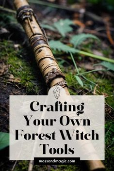 Witch Charms Diy, Witchy Things To Do In The Woods, Witchy Halloween Crafts, Witchy Things To Make And Sell, Diy Witch Wand, How To Make A Wand Witchcraft, Pagan Crafts Diy Projects, Occult Crafts, Altar Ideas Witchcraft