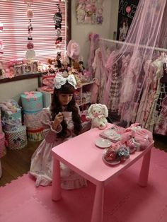 Misako Aoki, Deco Tv, Pink Table, Pretty Room