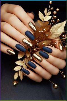 Nails Navy, Crackle Nails, Classy Acrylic, Kutek Disney, Gold Nail, Accent Nails