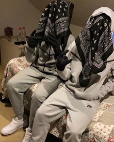 drip roadman drippy gangsta rap british thug grey grillz rappers Nike Tech Fleece Outfit Men, Boy Outfits Aesthetic, Drill Man, Estilo Cholo, Fleece Outfit, Drippy Outfit, Drip Outfit Men, Gangsta Style, Aesthetic Outfits Men