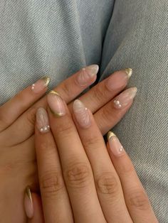 #nails #naildesign #gold #goldnails Almond Nails With Gold Accent, Simple Nails With Gold Accent, Gold Pattern Nails, Pearl Design Nails, Gold And Pearl Nails, Gold Accent Nail Design, Gold Hoco Nails, Nails For Gold Dress, Nails With Gold Detail